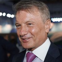 Греф: ставки по ипотеке в РФ продолжат снижаться