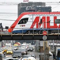 В РЖД ответили на протест красных флагов против МЦД