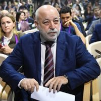 Вексельберга наградили орденом Александра Невского