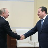 Врио главы ЕАО обязал починить лифт в больнице, в котором он застрял