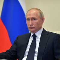 Путин: нужно подумать, как в будущем использовать медцентры для COVID
