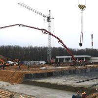 Строительство 40 инфраструктурных объектов возобновили в новой Москве